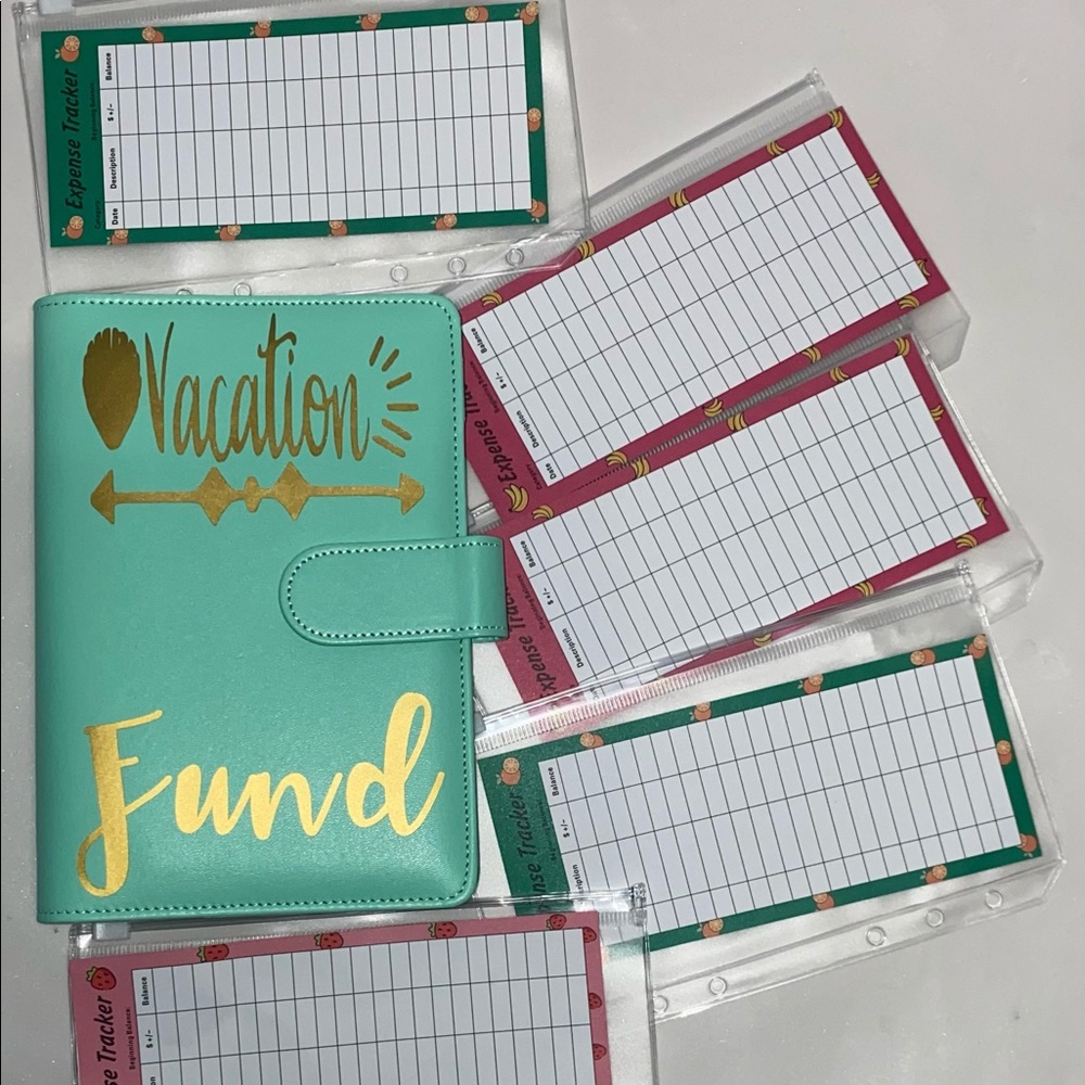 Budget binder with cash inserts